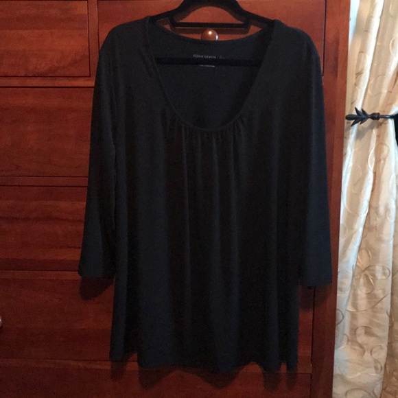Susan Graver Tops - Susan Graver black 2X top/blouse